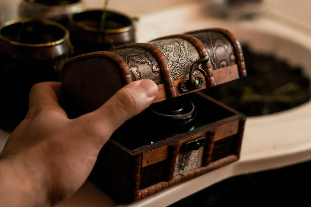 Artisanal Finds: Discovering Handcrafted Treasures for Your Home